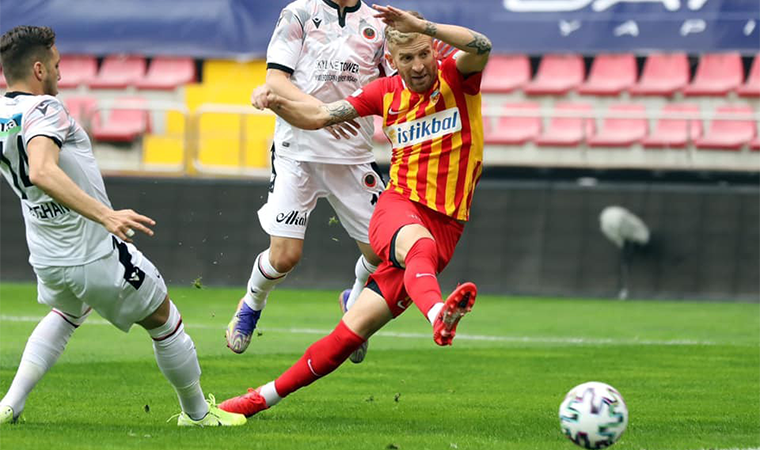 Demir Grup Sivasspor'dan Pedro Henrique açıklaması