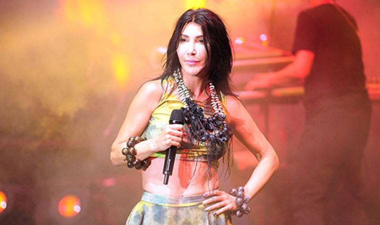 Kimseye anlatmamış: Hande Yener'den 1 yıl sonra gelen meme kanseri itirafı