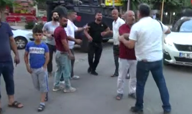 İHA muhabiri ve DHA kameramanına saldırı kamerada