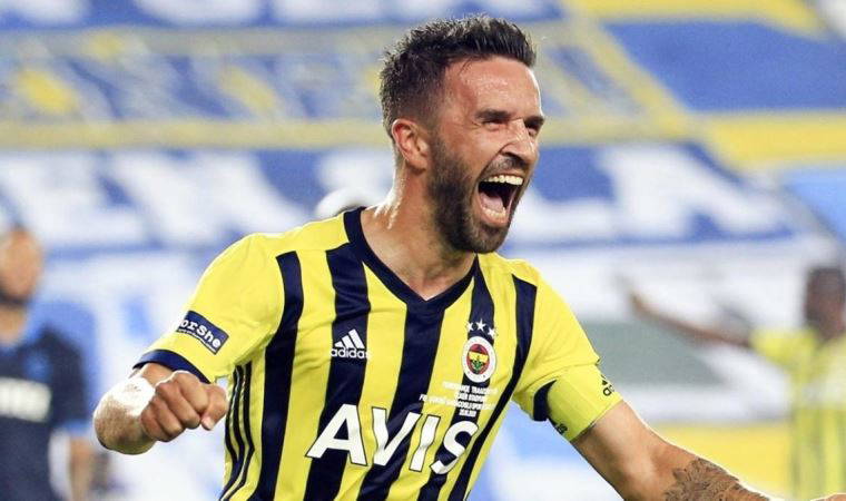 Gökhan Gönül Fenerbahçe'den kopuyor, yeni adresi belli oldu