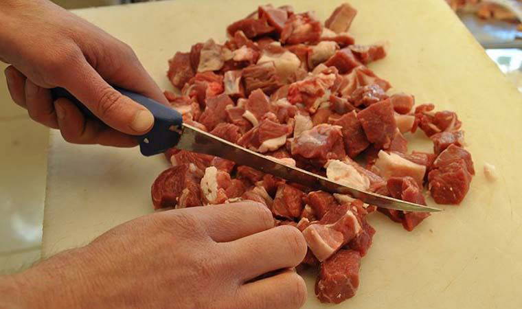 'Kurban etini uzun süre poşette tutmayın'