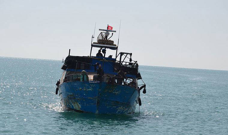 Tunus açıklarında göçmen teknesi faciası: 17 kişi hayatını kaybetti