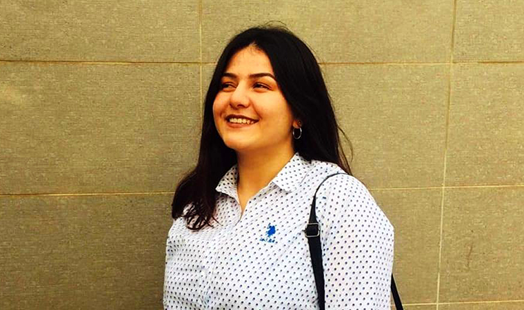 Otomobille çarpışan motosikletin sürücüsü tek yumurta ikizi Sema öldü