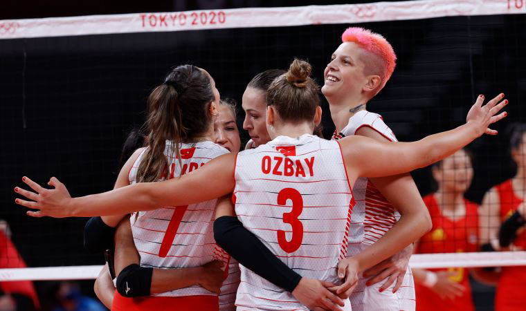 TOKYO 2020 |Türkiye Milli Kadın Voleybol Takımı, Çin'i set vermeden geçti