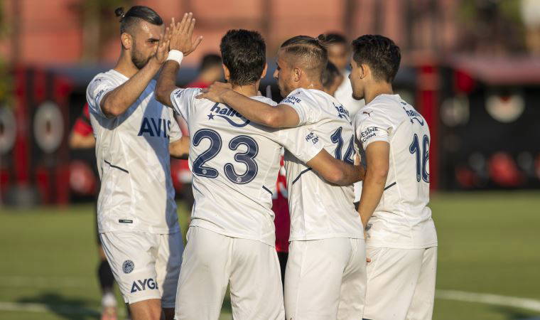 Fenerbahçe'nin PEC Zwolle ile oynayacağı maçın biletleri satışa çıkıyor