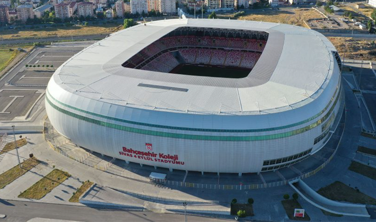 Sivasspor ve Bahçeşehir Koleji arasında stadyum isim sponsorluğu anlaşması imzalandı
