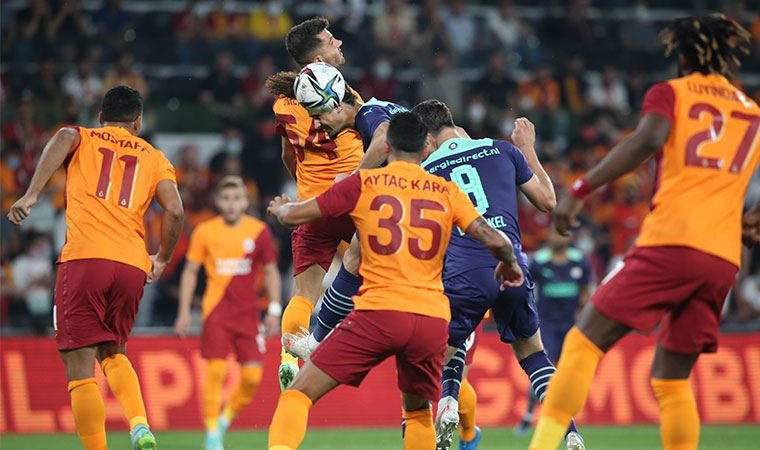 UEFA Şampiyonlar Ligi'nde Galatasaray, PSV Eindhoven'a mağlup oldu