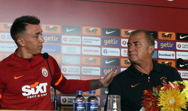 Fatih Terim'den Muslera'ya: 'Tut şu topu ya'