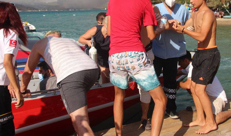 Bodrum'da yangın paniği: 3 bin kişi tahliye edildi