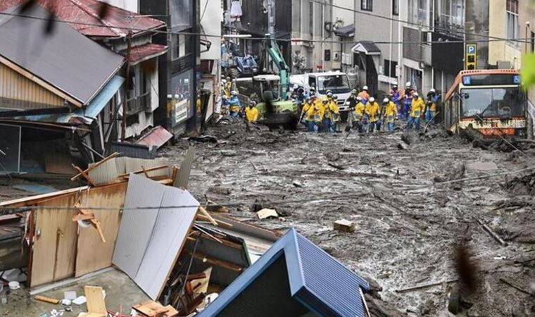 Japonya'da ölümcül heyelanın 5'inci gününde kurtarma çalışmaları sürüyor