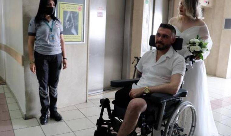 Uzman Çavuş İbrahim Yüzer, Pençe-Şimşek operasyonunda sağ kol ve bacağını kaybetti, hastanede evlendi