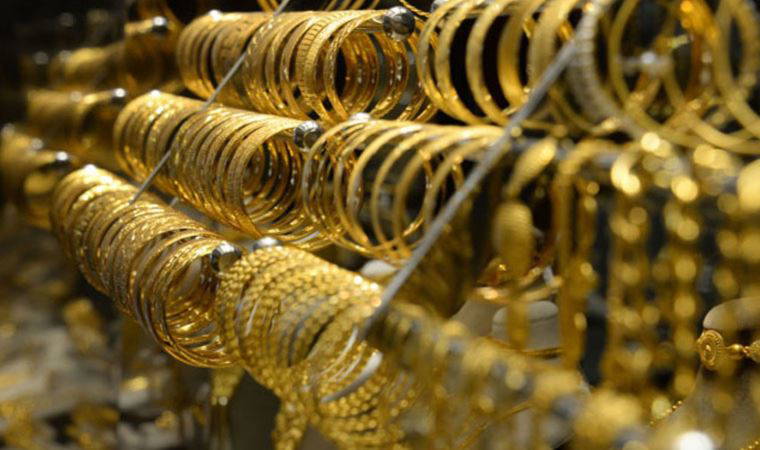 Altın yükselişe geçti! Almalı mı satmalı mı? İşte ayrıntılar...