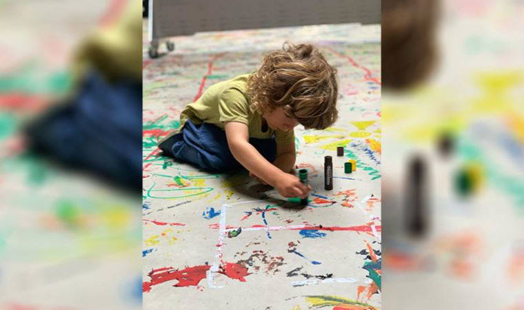 Herkesin yaratıcısı olduğu bir sanat eseri, Tate Modern’in giriş holünde hayata geçiyor!