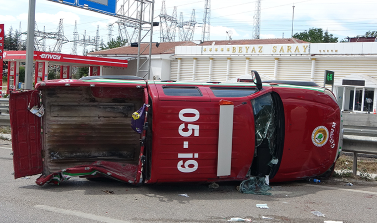 Yangın ihbarına giden ekip kaza yaptı: 5 yaralı