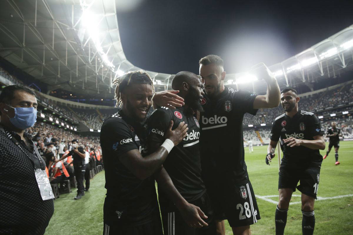 Beşiktaş Çaykur Rizespor'u 3-0 mağlup etti!