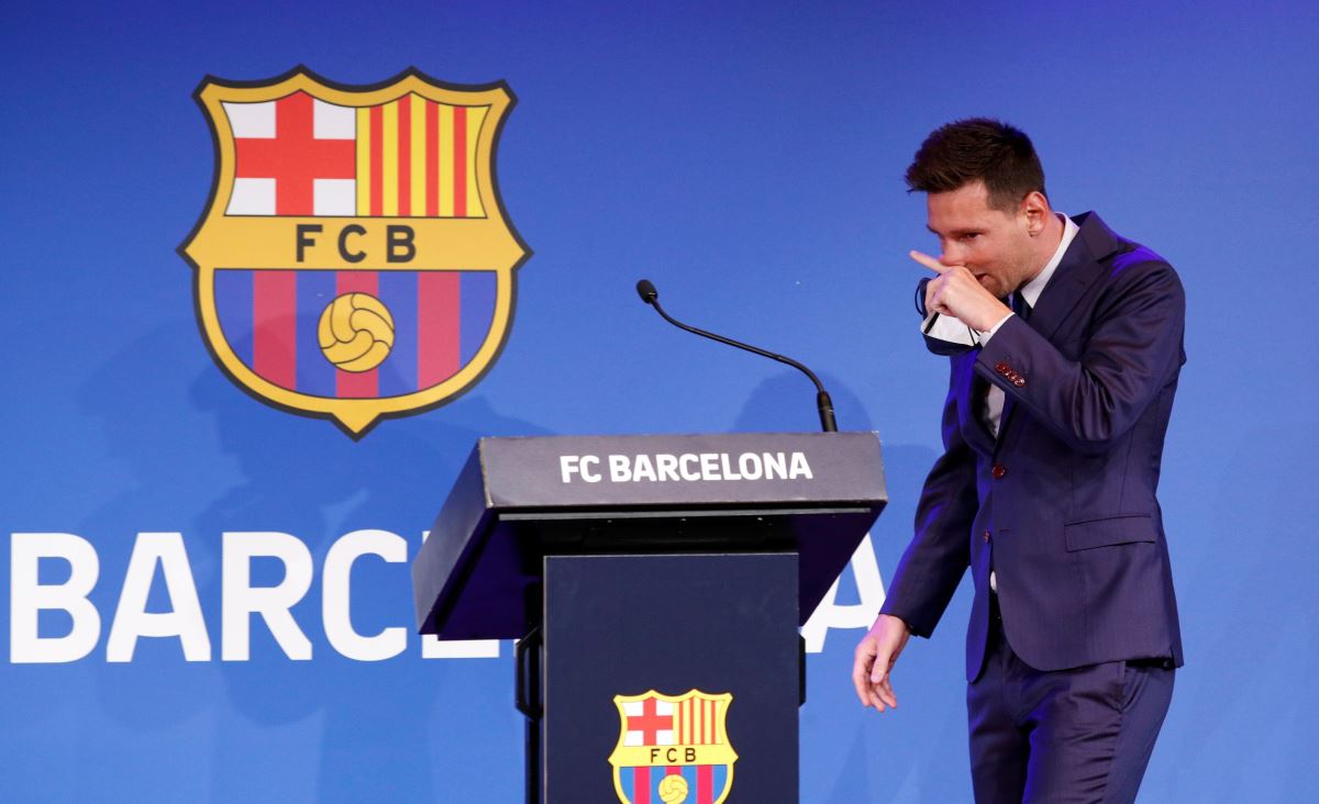 Lionel Messi'nin 'gözyaşlarını sildiği' peçete, internette satışa sunuldu