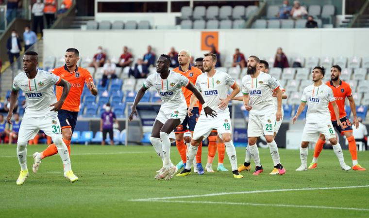 Alanyaspor, Başakşehir'i tek golle mağlup etti