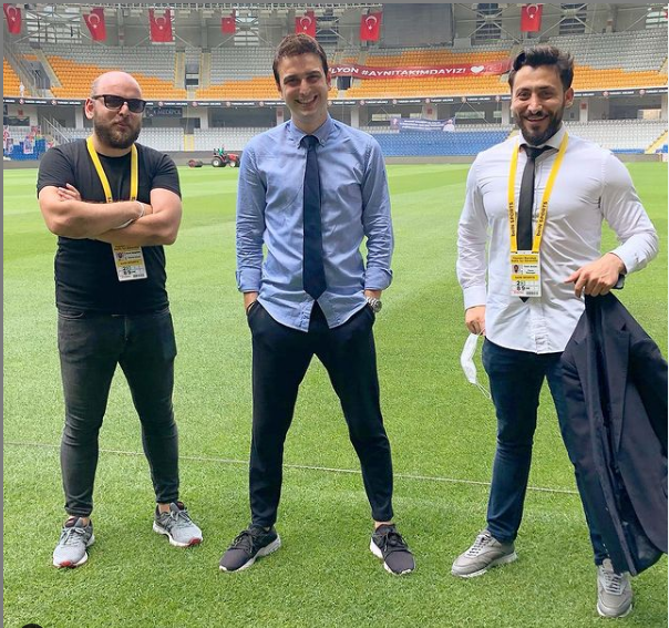 Fenerbahçe muhabirinin şanssız anı