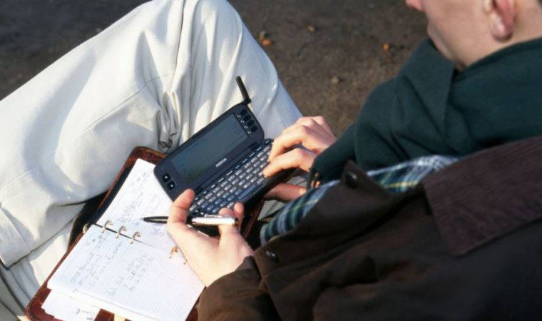 İlk akıllı telefon: Nokia 9000 Communicator piyasayı alt üst edeli 25 yıl oldu