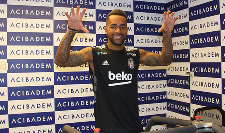 Beşiktaş'ta Alex Teixeira, sağlık kontrolünden geçti