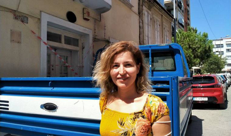 İş makinesinin önüne geçip, tarihi 3 binanın yıkılmasına engel oldu