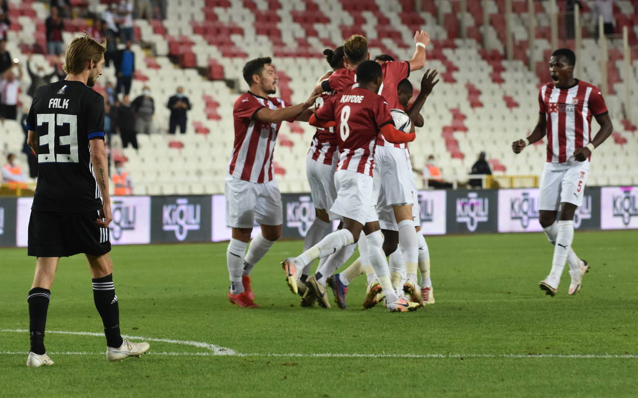 Türk takımları Avrupa'da nasıl bir performans sergiledi, maçların skorları ne?