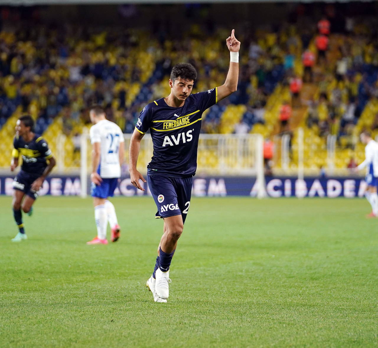 Türk takımları Avrupa'da nasıl bir performans sergiledi, maçların skorları ne?