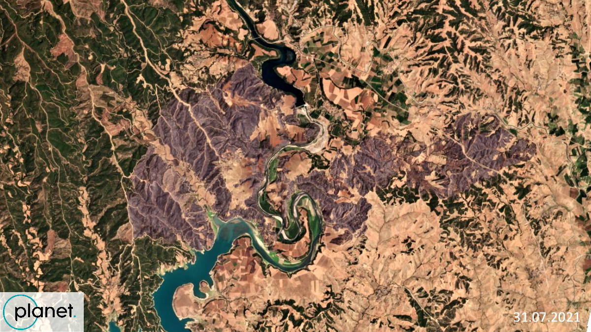 Uydu fotoğraflarıyla Türkiye tarihinin en büyük yangınları!