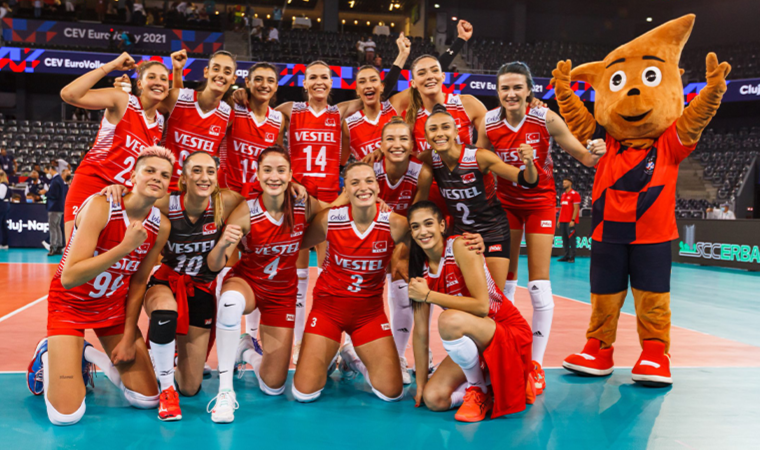 A Milli Kadın Voleybol Takımı, İsveç'i 3-0 mağlup etti