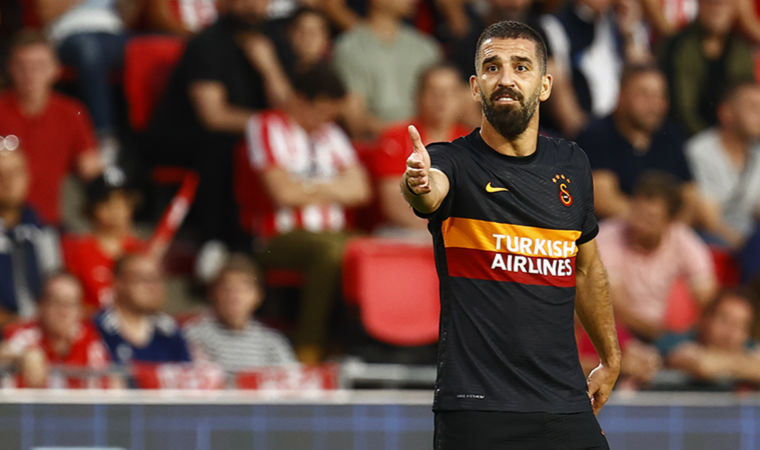 Galatasaray'da Arda Turan'dan dikkat çeken paylaşım