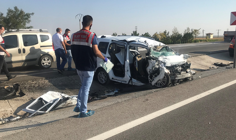 Konya'da feci kaza: 6 ölü, 2 yaralı!