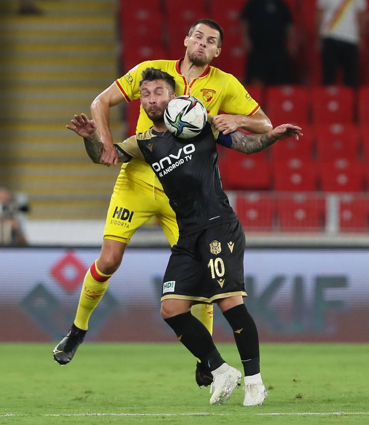 Yeni Malatyaspor'dan milli takım için Adem Büyük göndermesi