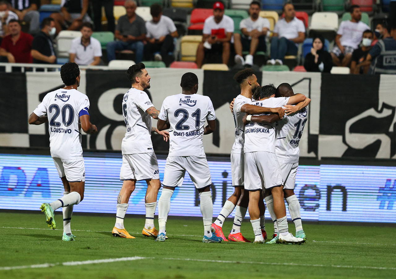 Fenerbahçe, Altay'ı yenmeyi başardı | 2-0
