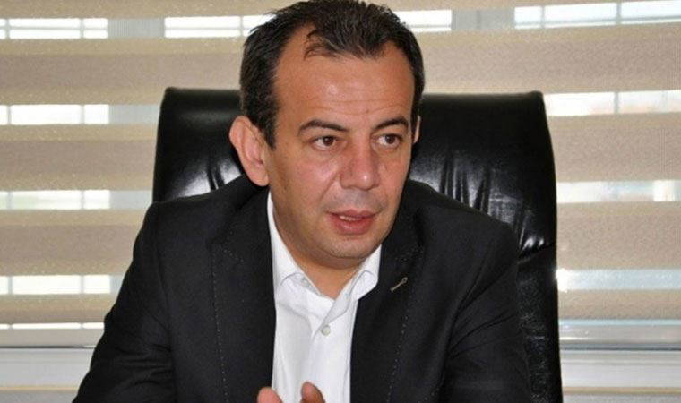 Bolu Belediye Başkanı Tanju Özcan, belediye meclisinde AKP'li üyelere çay fırlattı