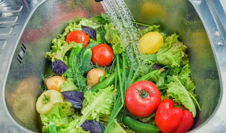 Sebze ağırlıklı beslenme ve egzersiz miyom riskini azaltıyor