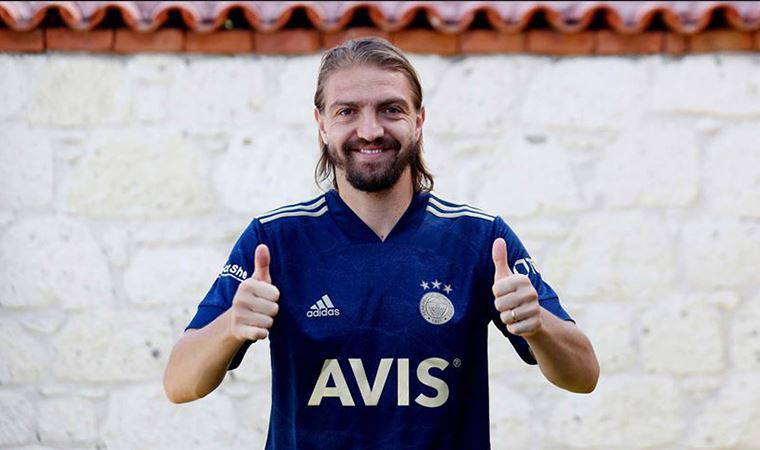 Fenerbahçe'de Caner Erkin kararı verildi