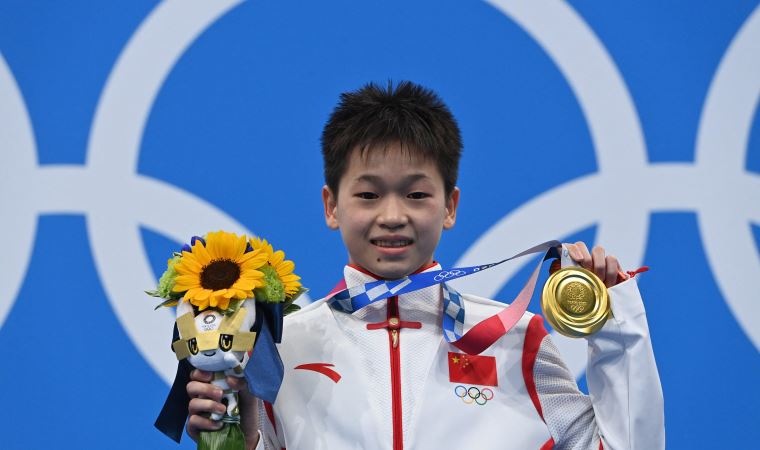 TOKYO 2020 | Kadınlar 10 metre atlama platformunda altın madalya Çin'in
