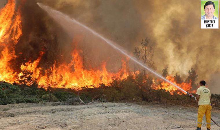 Uçak ve helikopter yurtdışından kiralanırken söndürme işçileri kadrosuz çalıştırılıyor