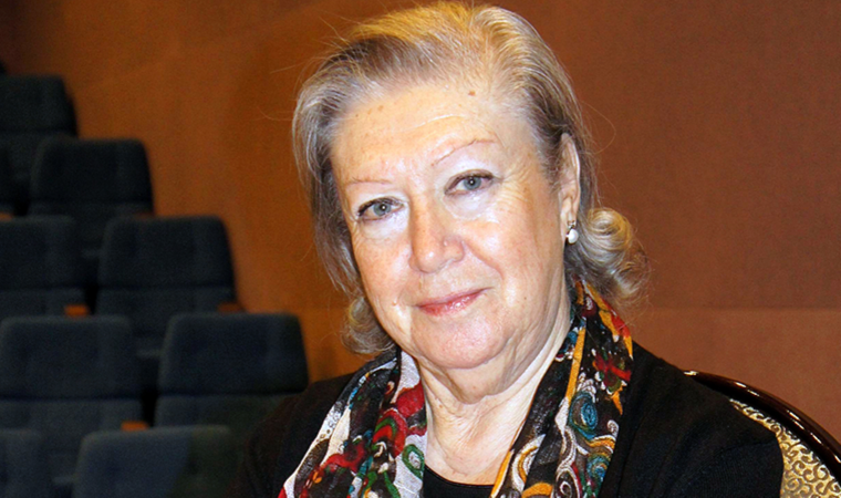 Türk Sanat Müziği sanatçısı İnci Çayırlı yaşamını yitirdi