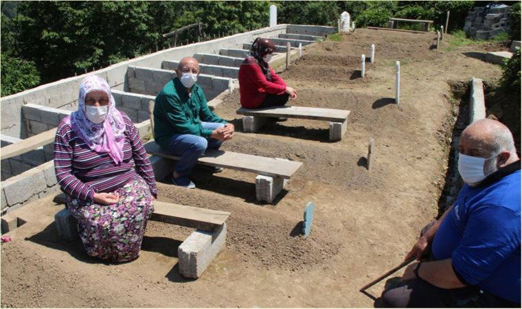 Genç ailesi koronavirüsten 8 ferdini kaybetti!