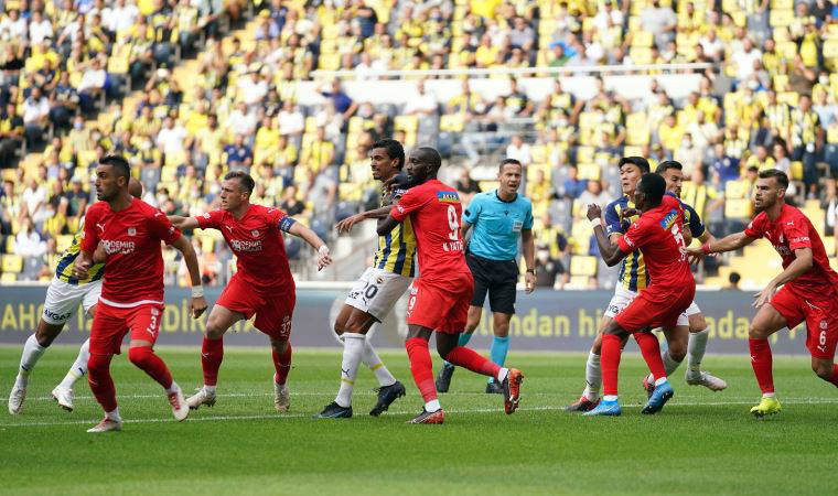 Fenerbahçe-Sivasspor maçına damgasını vuran hakem itirafı