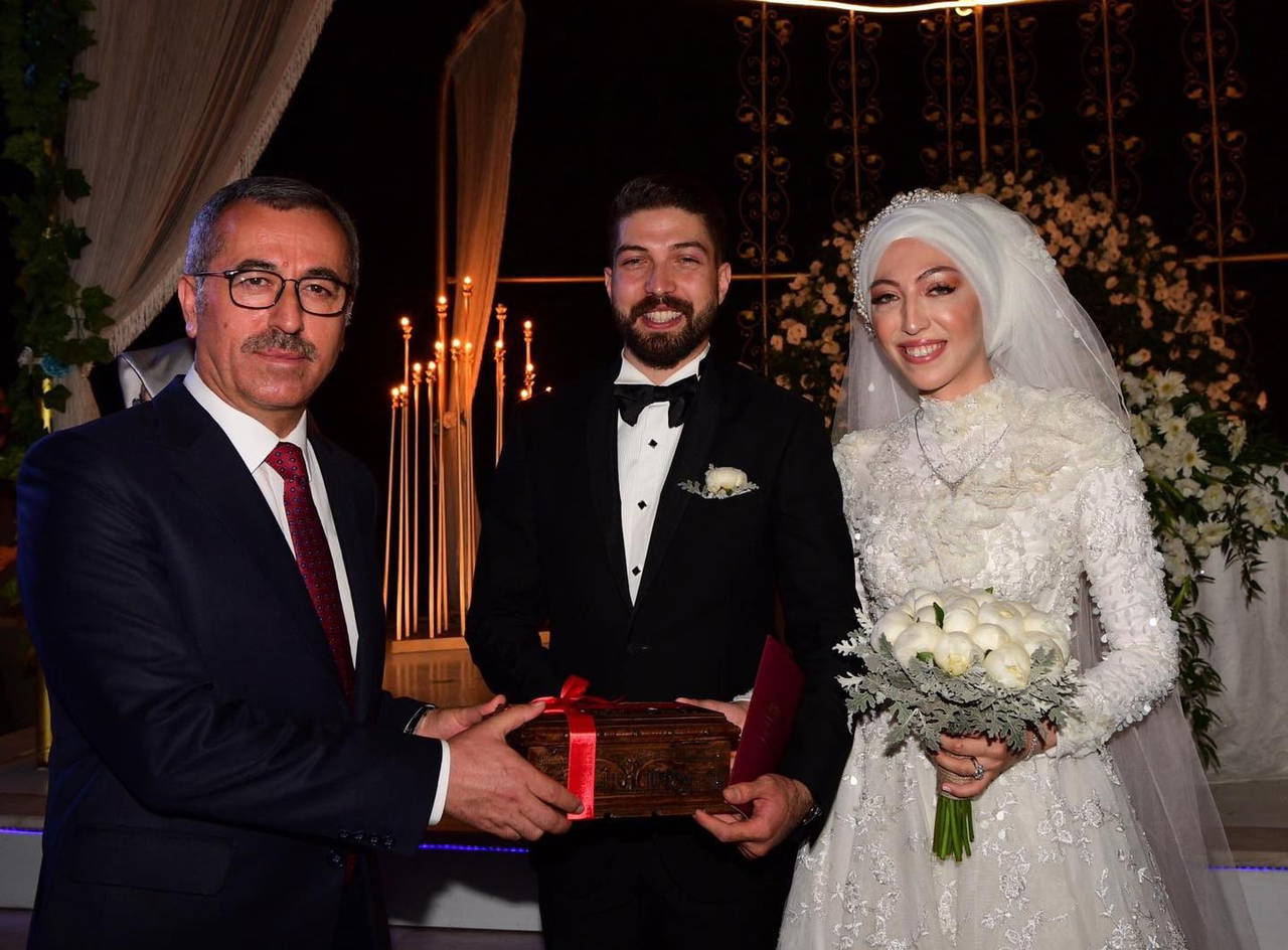 Balayından dönen çifti ölüm ayırdı