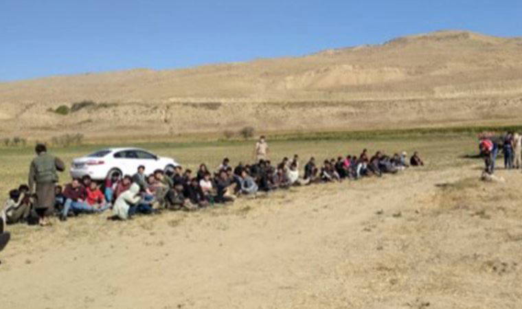 Van'da 71 kaçak göçmen ve 2 organizatör yakalandı