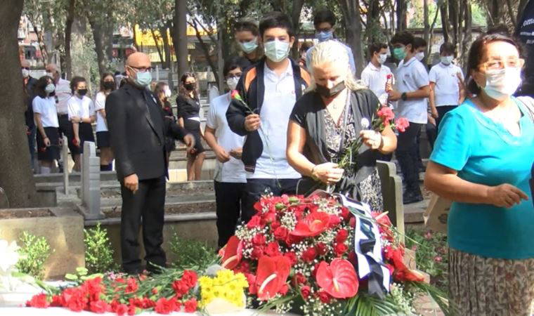 Tarık Akan mezarı başında anıldı