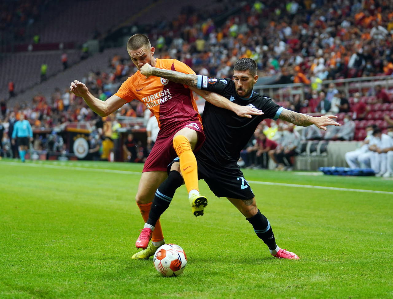 Galatasaray taraftarından Vedat Muriqi’ye tepki