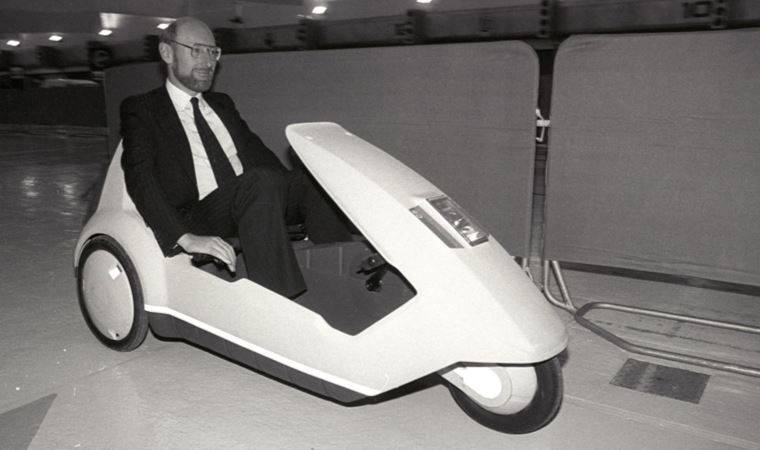 Bilgisayar dünyasının efsanesi Sir Clive Sinclair yaşamını yitirdi