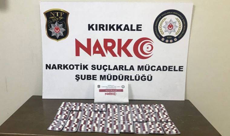 Kırıkkale'de şüpheli araçta 376 sentetik madde ele geçirildi