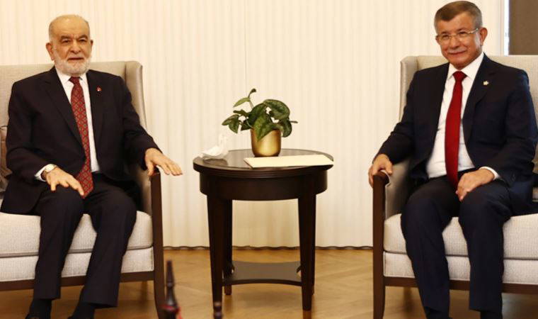 Karamollaoğlu ve Davutoğlu'ndan 'kutsal değerler üzerinden siyasete karşı' ortak tutum kararı