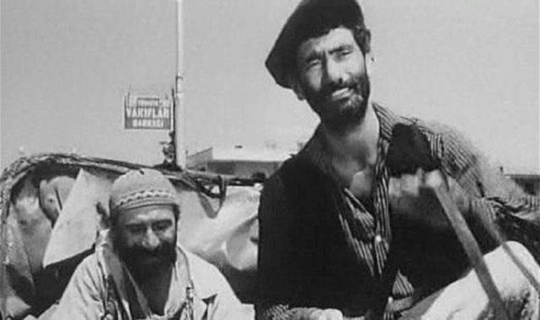 Yılmaz Güney’in Umut filminin gösterimi, ilk sahnesinin çekildiği tren istasyonu önünde yapıldı