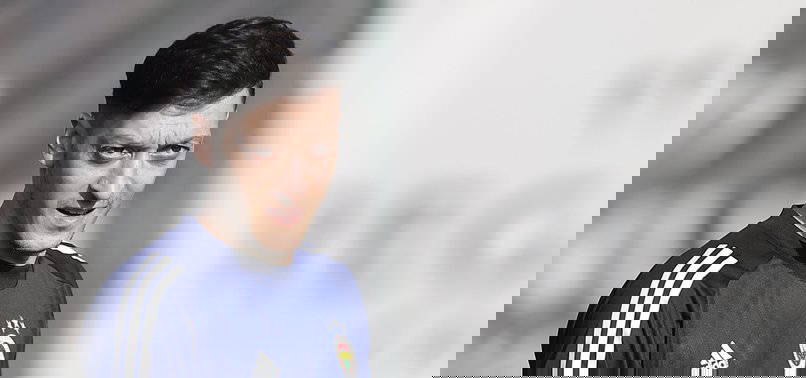 Mesut Özil seçimlerde hangi partiye oy vereceğini açıkladı